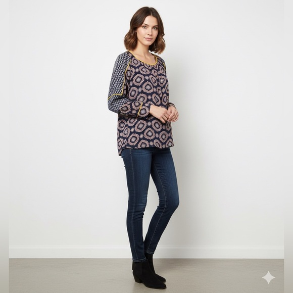 LOFT Tops - LOFT Navy and Gold Geometric Blouse